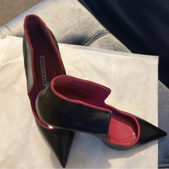 Manolo Blahnik heels - Picture 9 of 12